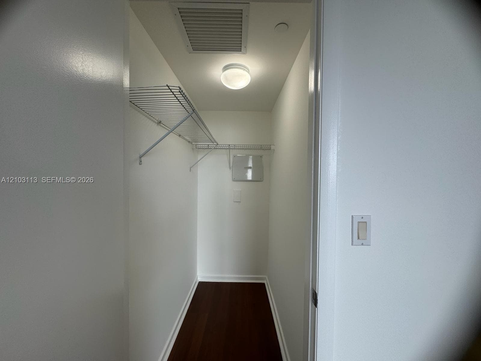 CLOSET