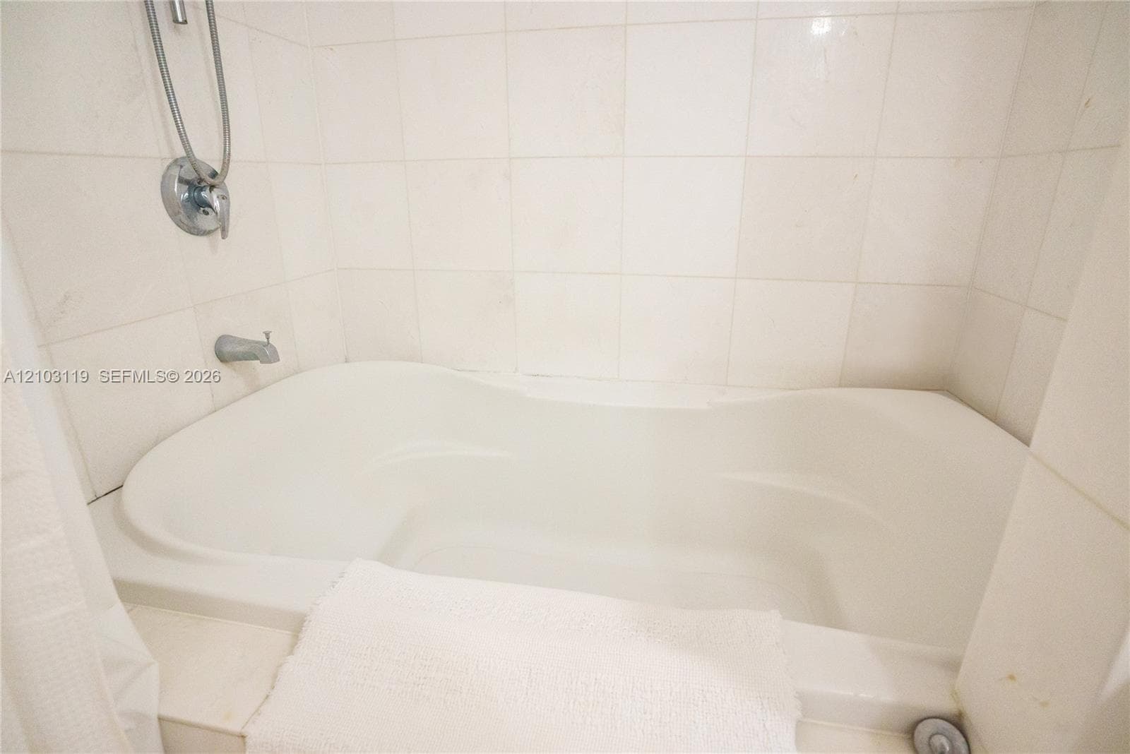 The Meridian Condo · #516 in Miami Beach - Photo 26