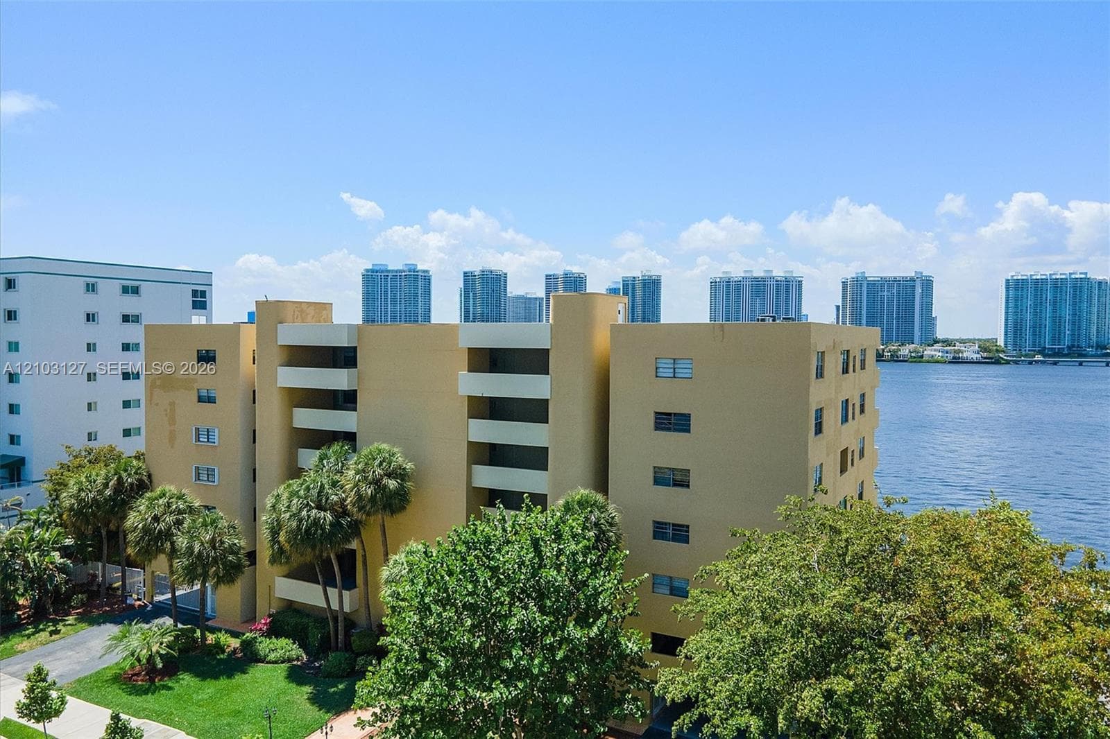 BAY HOUSE TOWER CONDO · #405 in Sunny Isles Beach - Photo 31