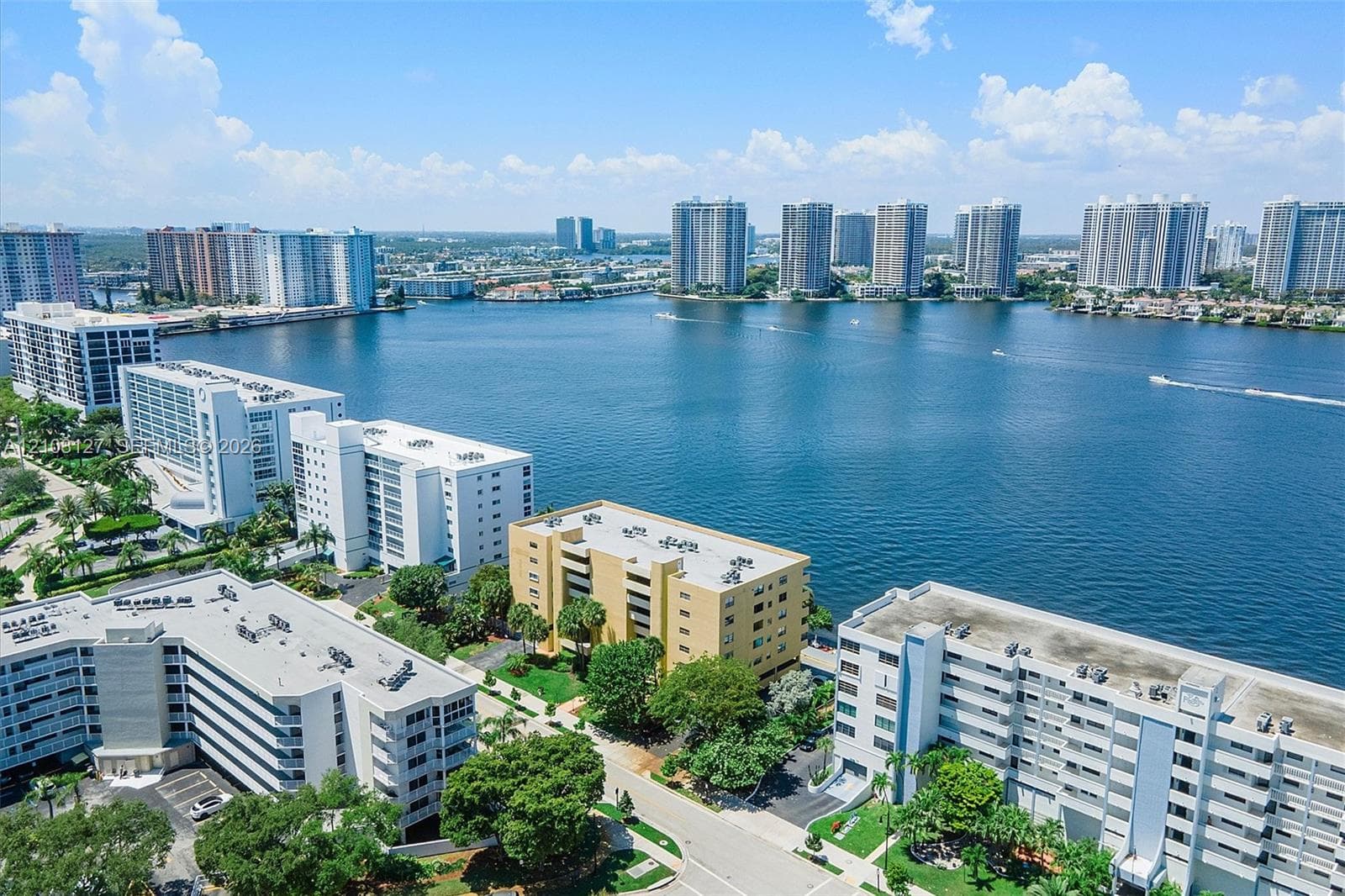BAY HOUSE TOWER CONDO · #405 in Sunny Isles Beach - Photo 25