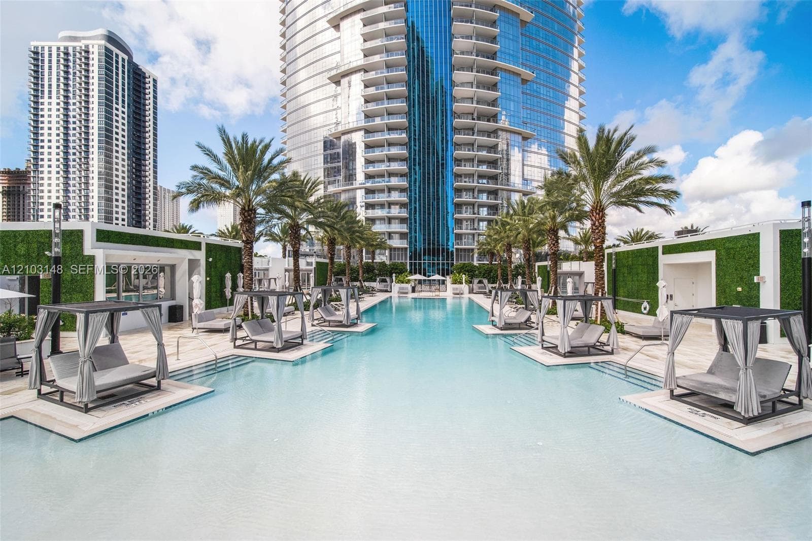 Paramount Miami Worldcenter · #3211 in Miami - Photo 17