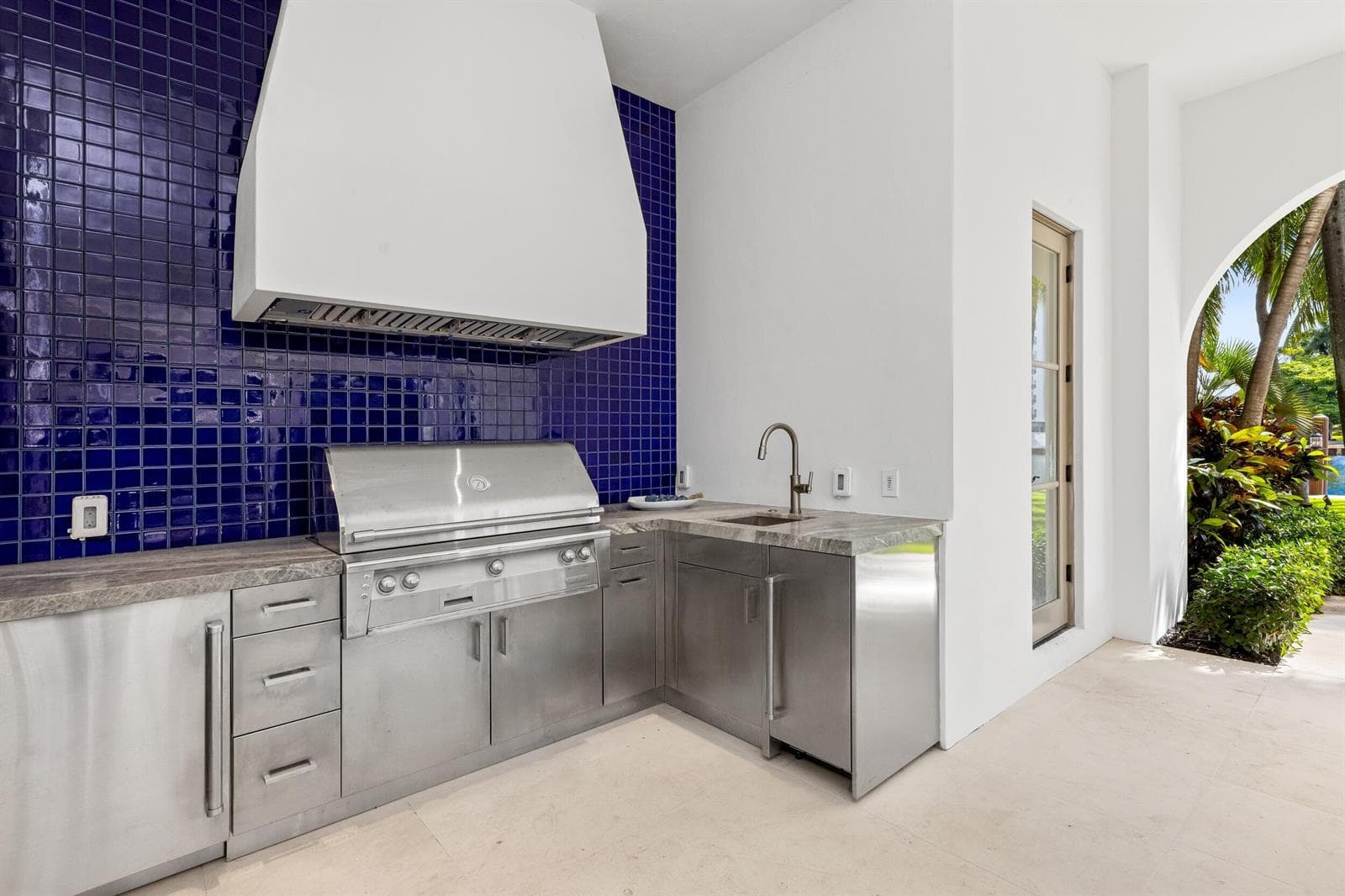 Summer Kitchen