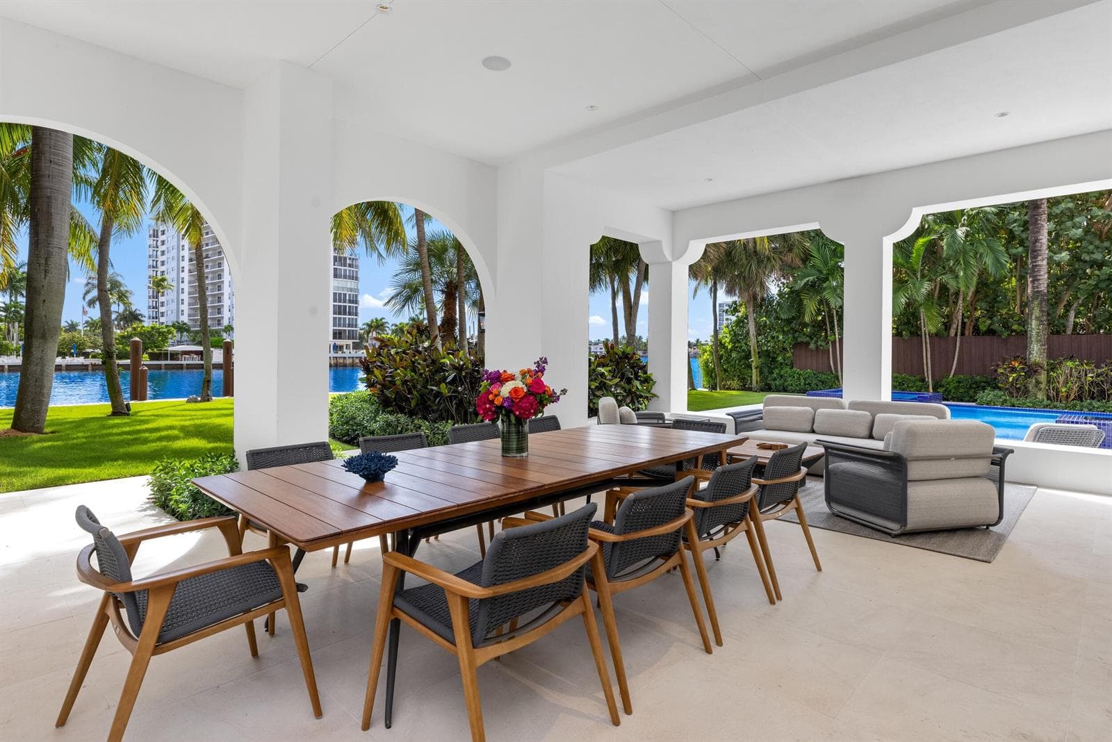 Formal Outdoor Dining