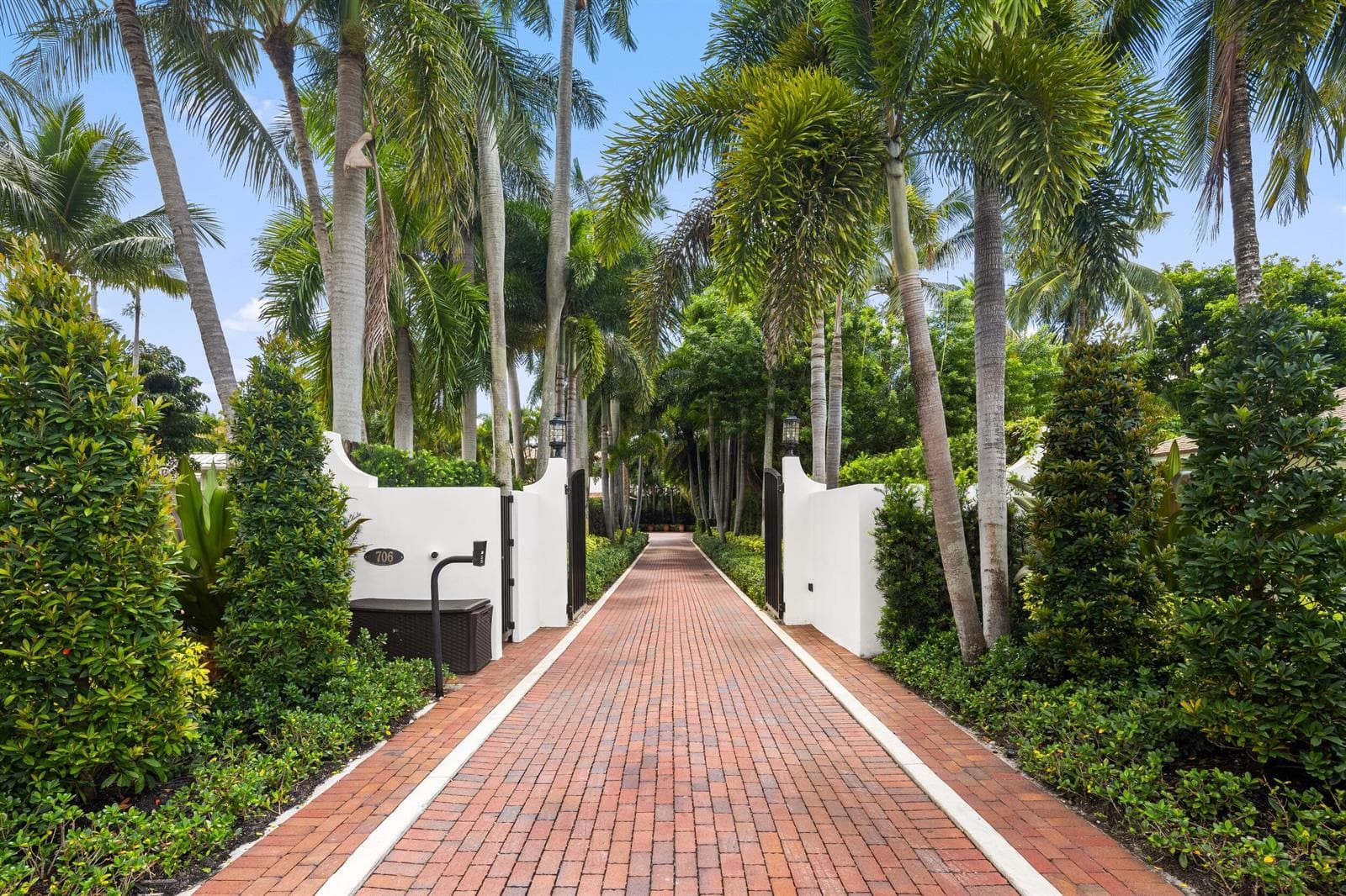 Private Gated Entry