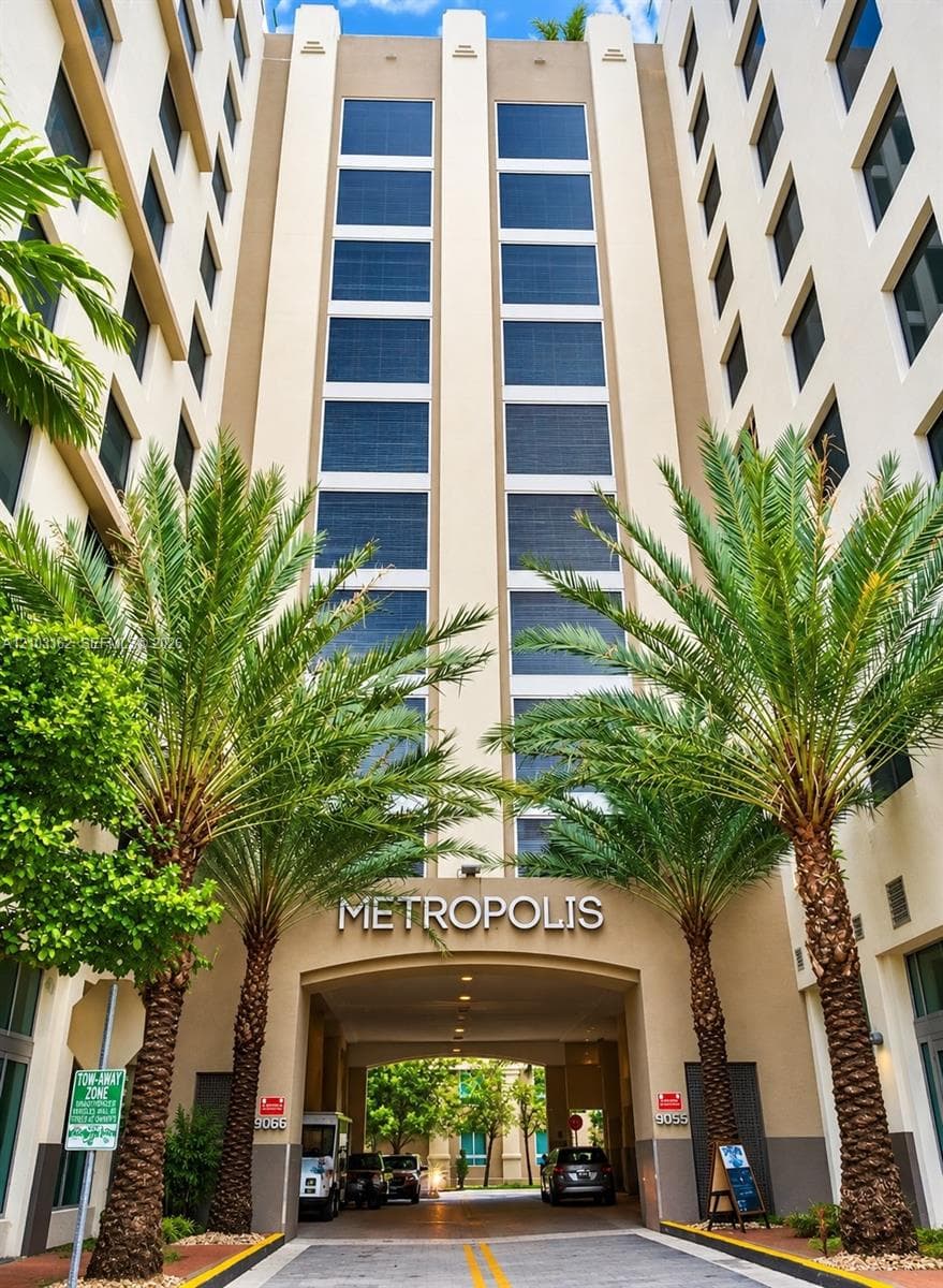 METROPOLIS I · #2402 in Miami - Photo 2