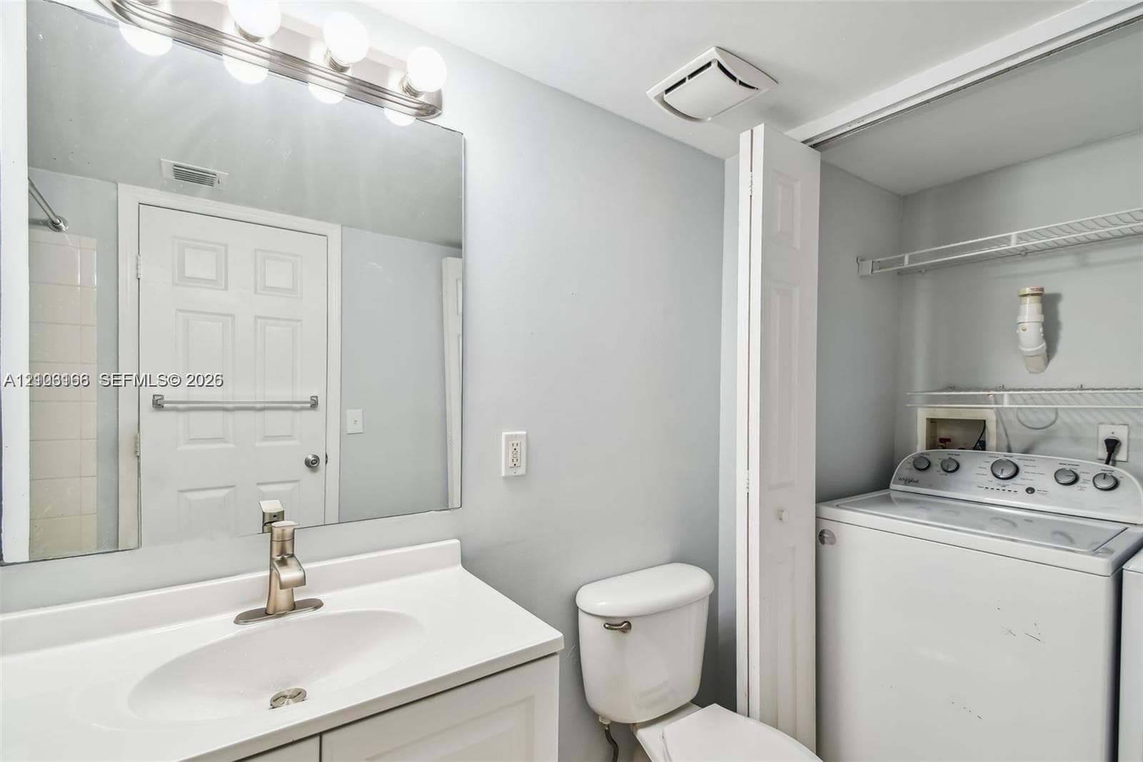 2945 NE 185th St #1407 photo 23