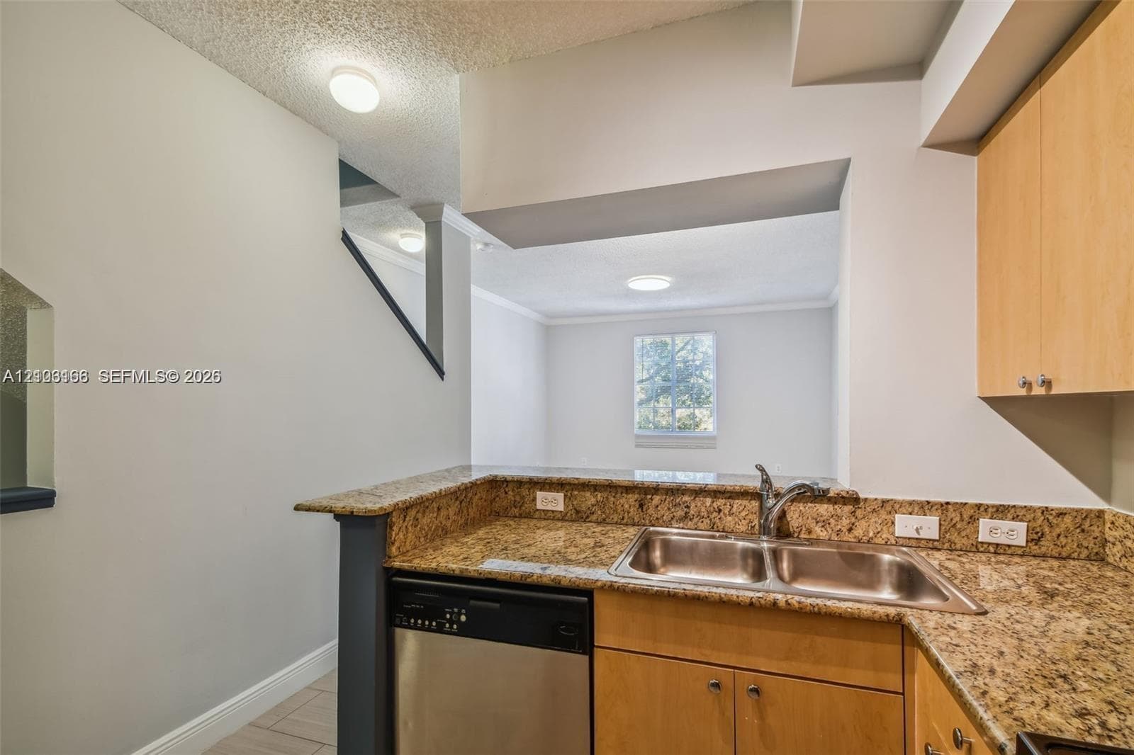 2945 NE 185th St #1407 photo 12
