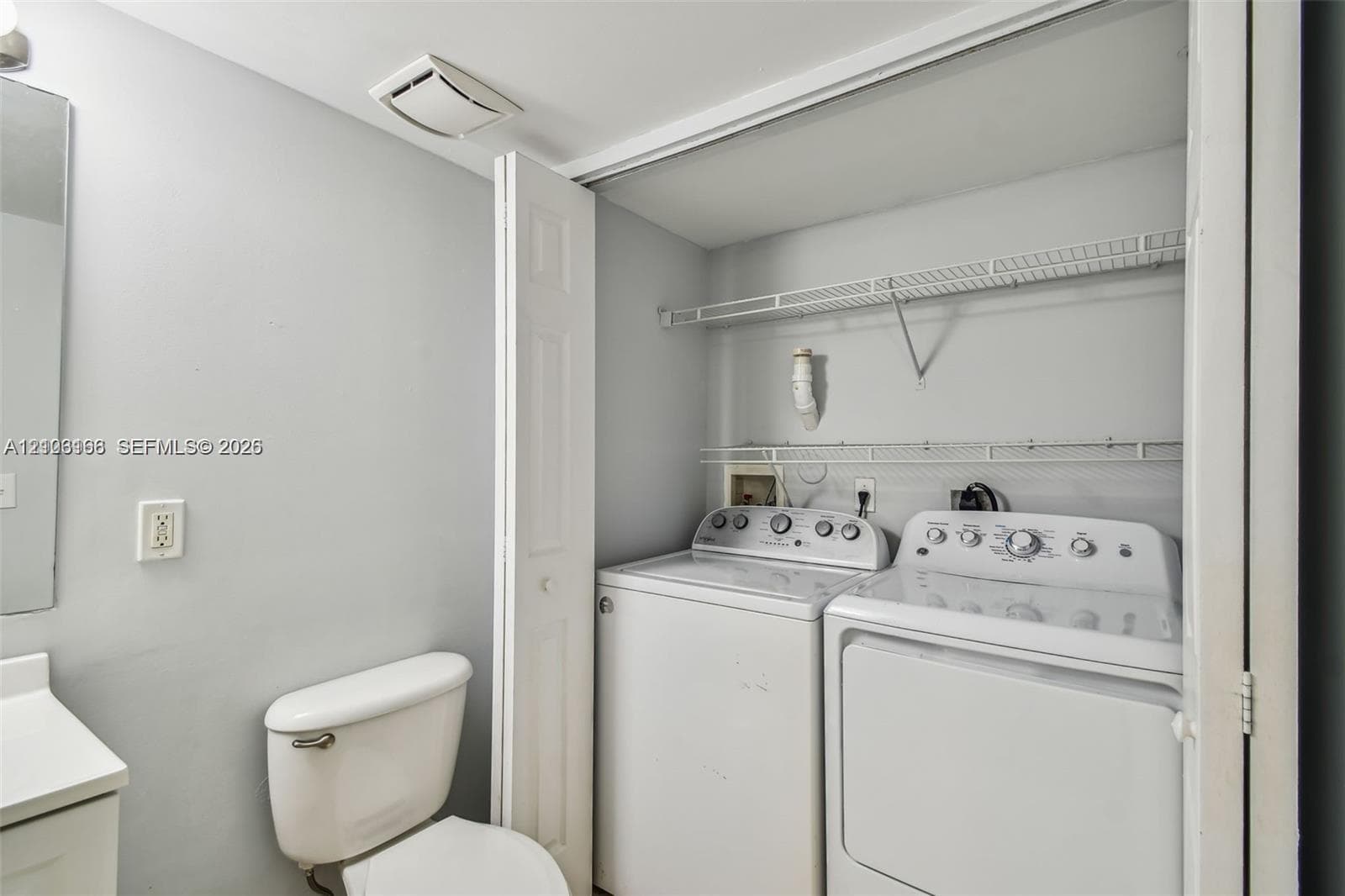 2945 NE 185th St #1407 photo 22