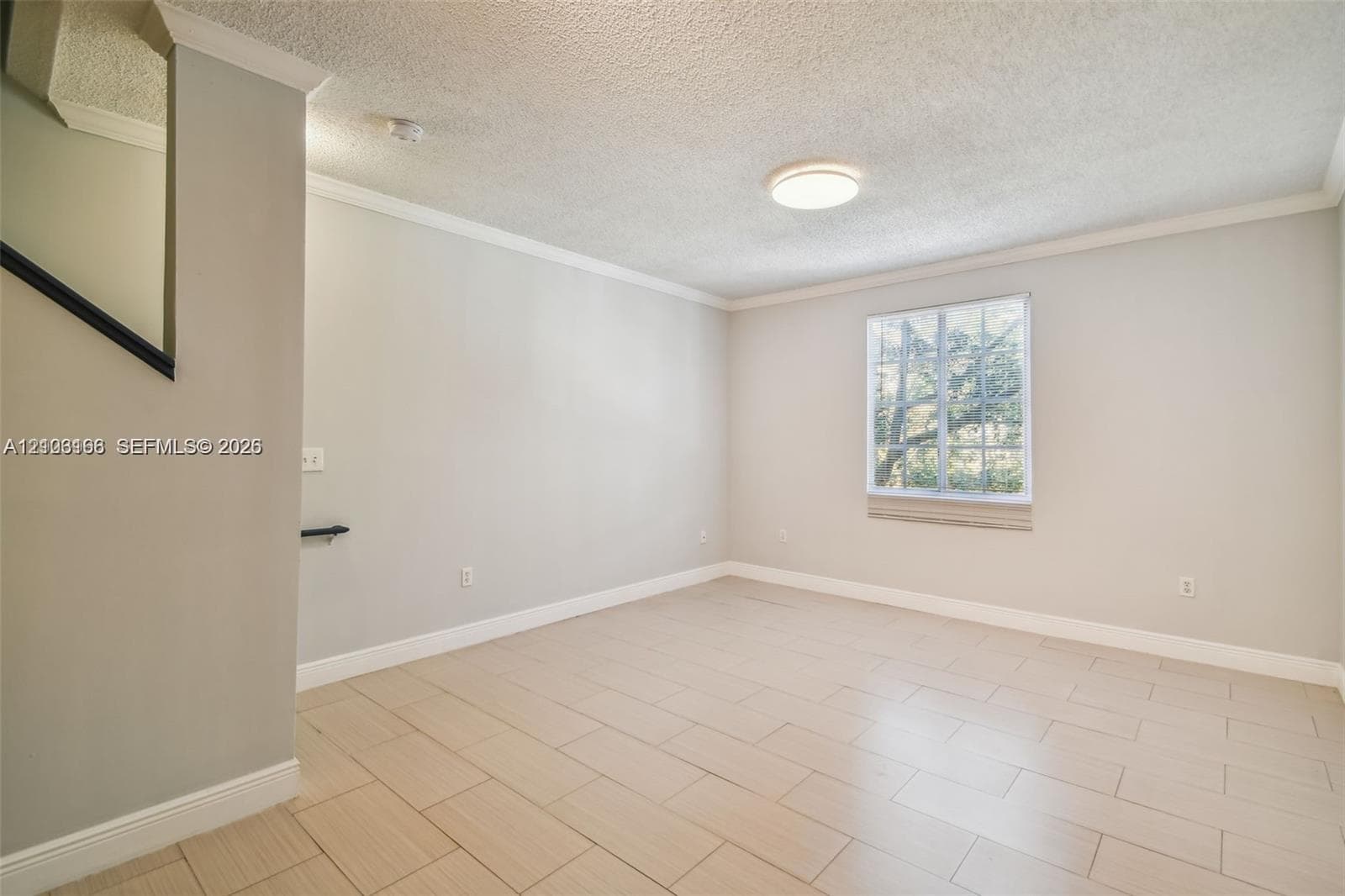 2945 NE 185th St #1407 photo 14