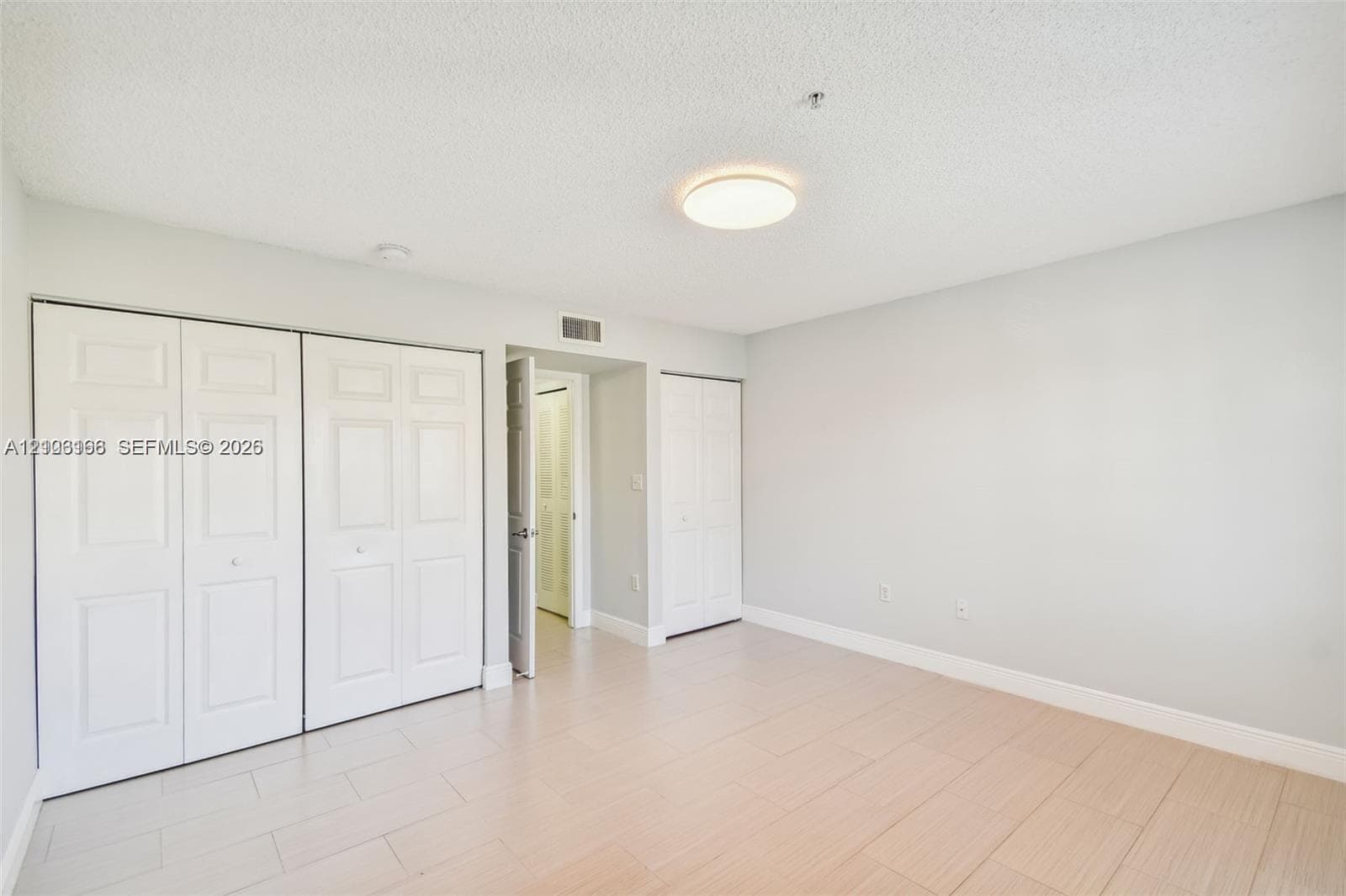 2945 NE 185th St #1407 photo 21