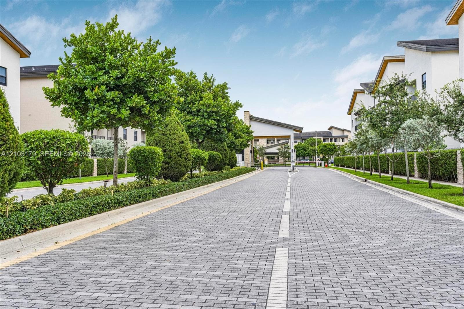Grand Bay South Villas · #33 in Doral - Photo 3