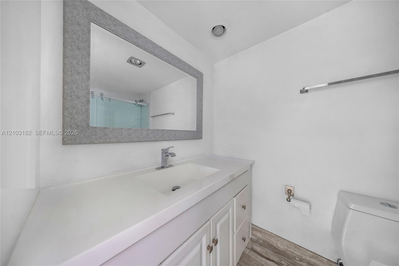 WINSTON TOWERS 200 · #1607 in Sunny Isles Beach - Photo 17