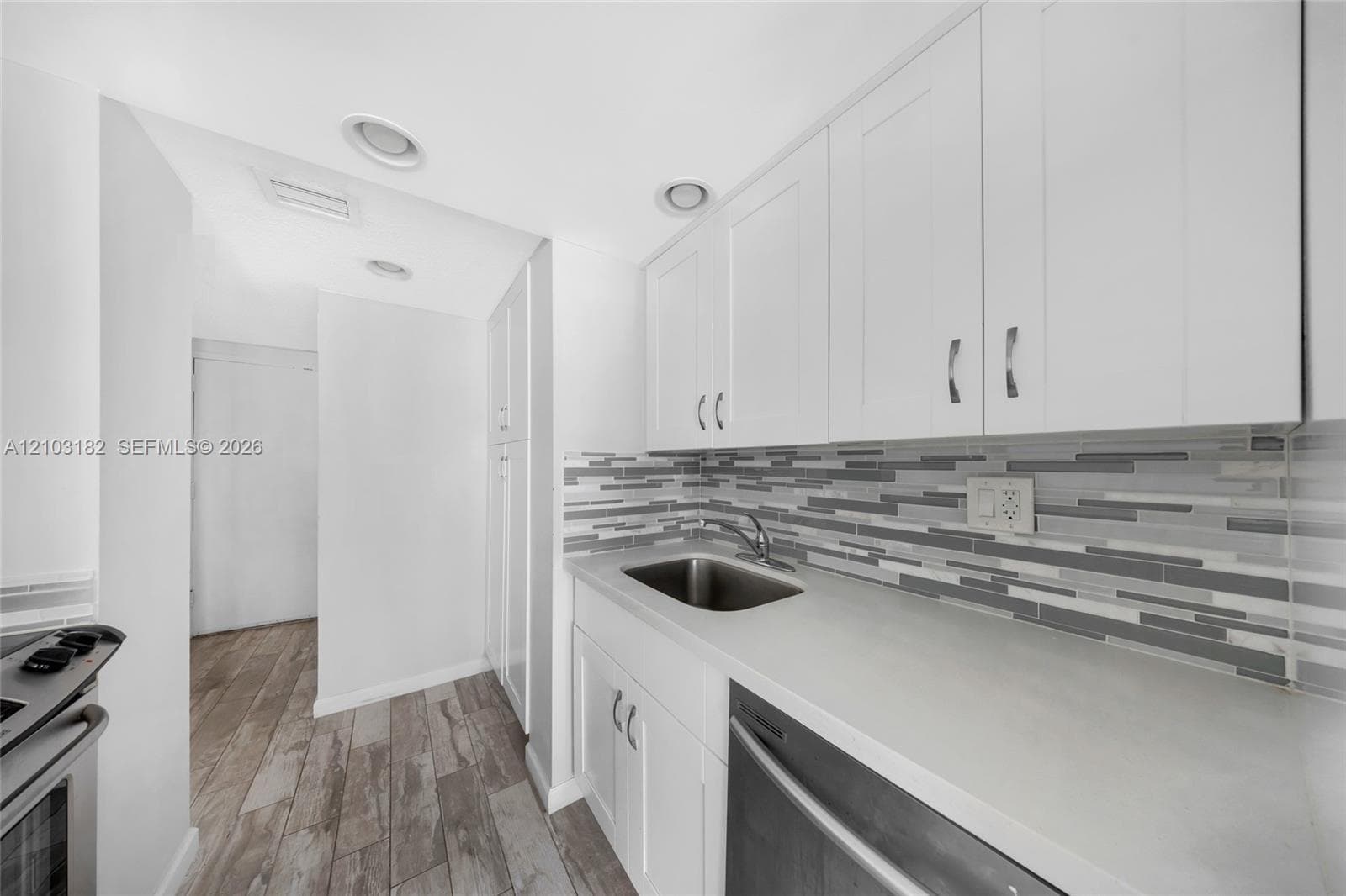 WINSTON TOWERS 200 · #1607 in Sunny Isles Beach - Photo 7