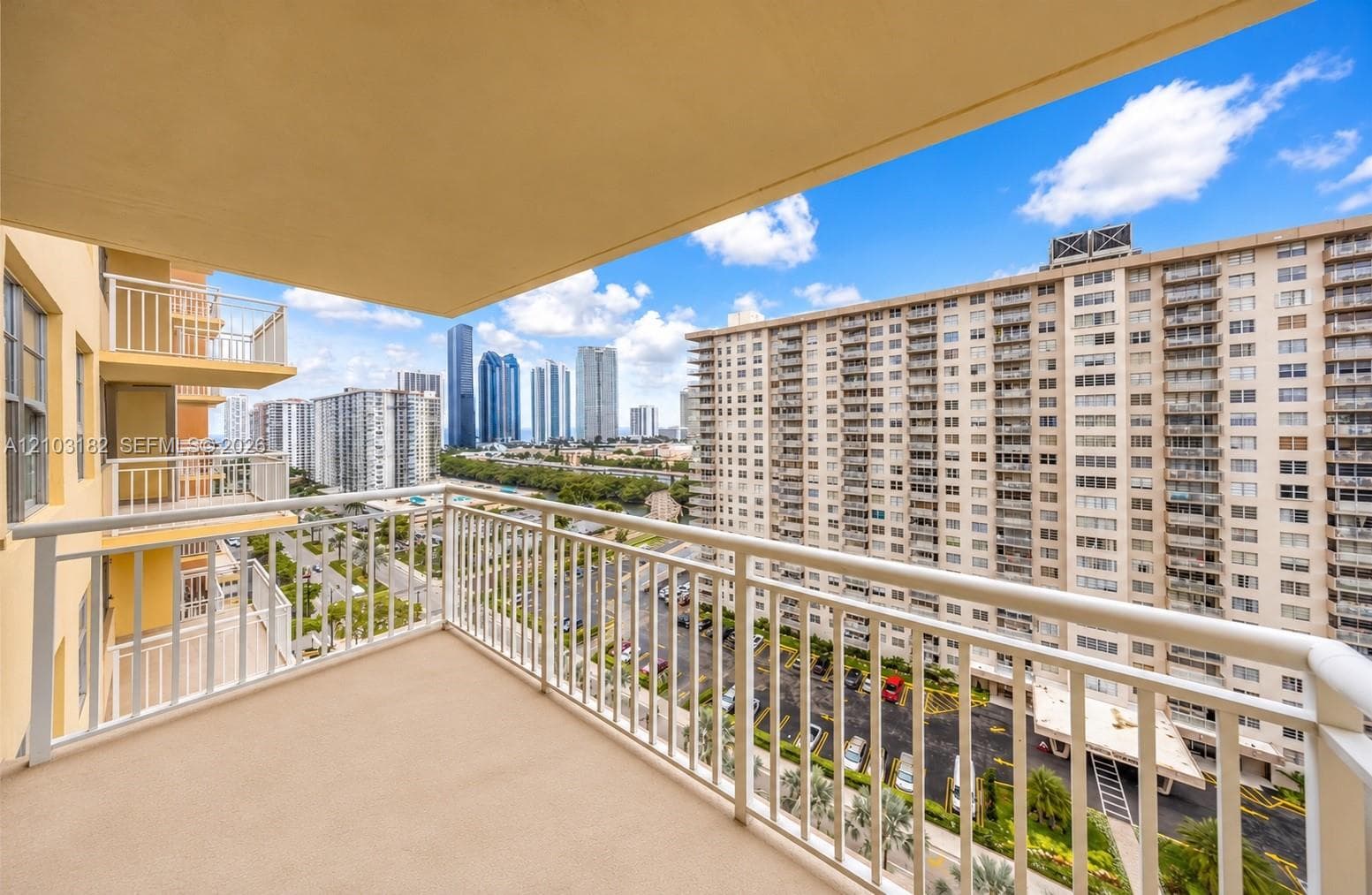 WINSTON TOWERS 200 · #1607 in Sunny Isles Beach - Photo 10