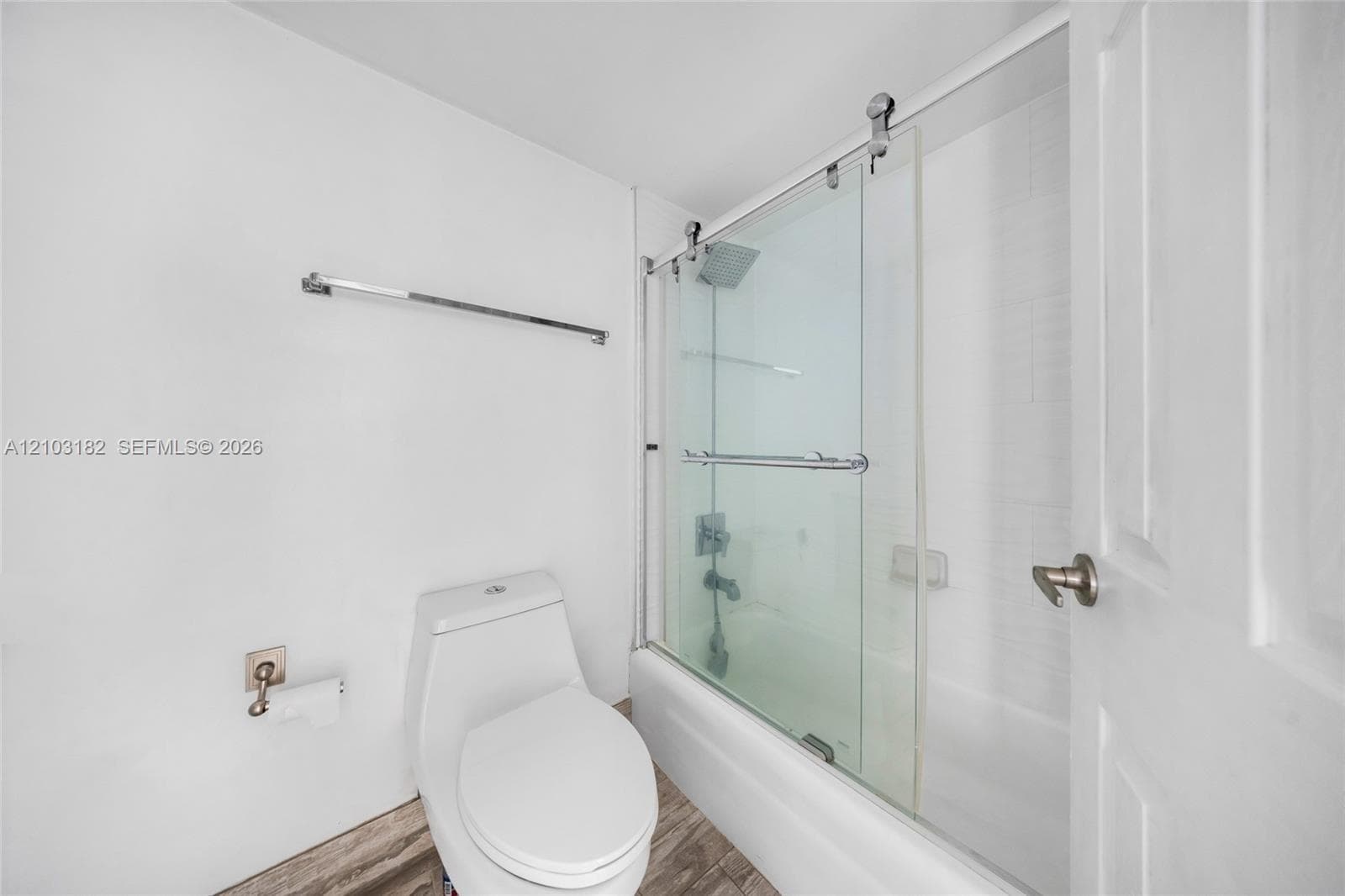 WINSTON TOWERS 200 · #1607 in Sunny Isles Beach - Photo 18