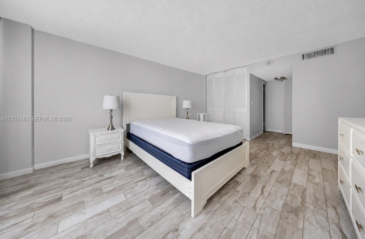 WINSTON TOWERS 200 · #1607 in Sunny Isles Beach - Photo 15
