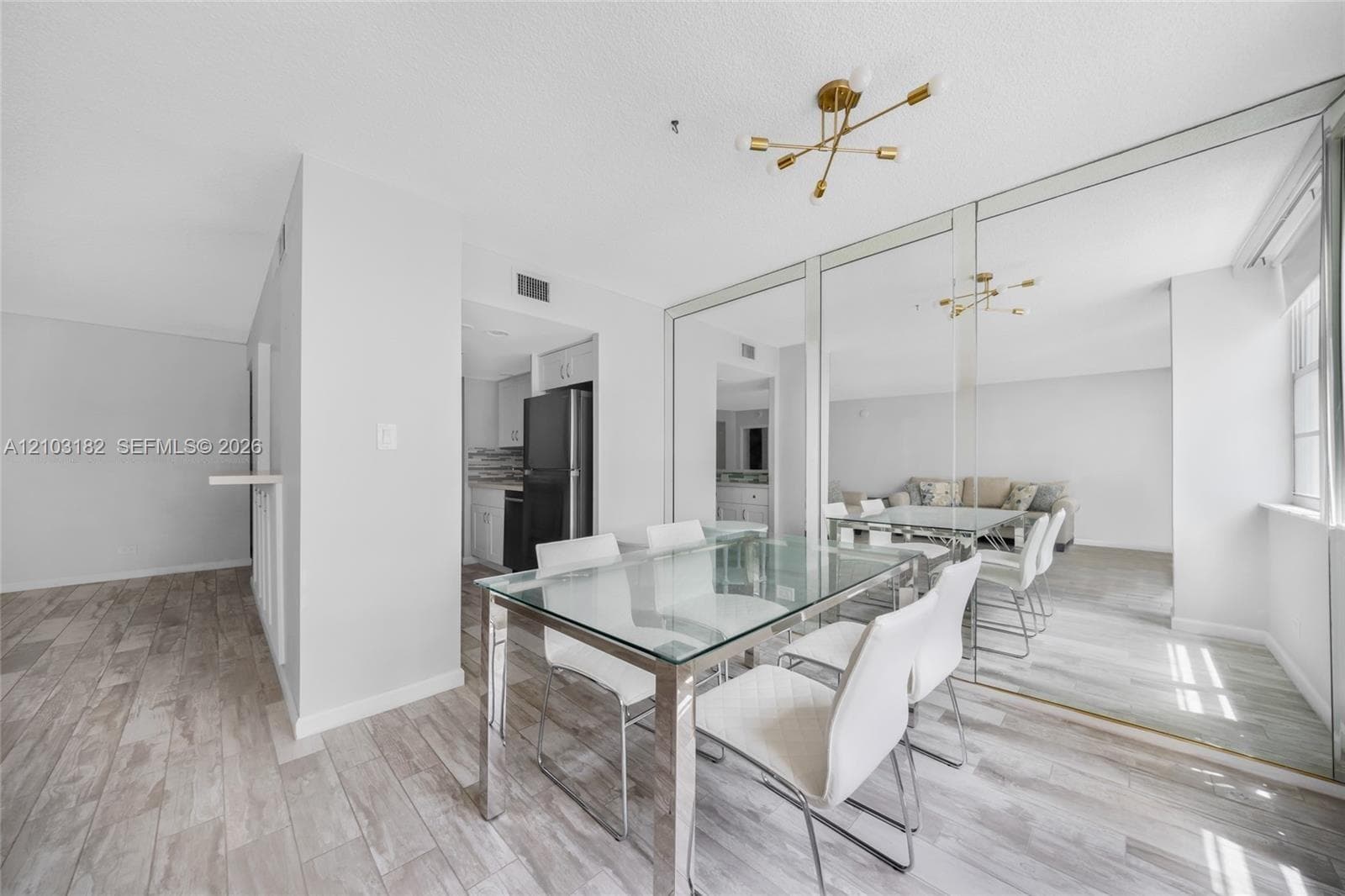 WINSTON TOWERS 200 · #1607 in Sunny Isles Beach - Photo 4