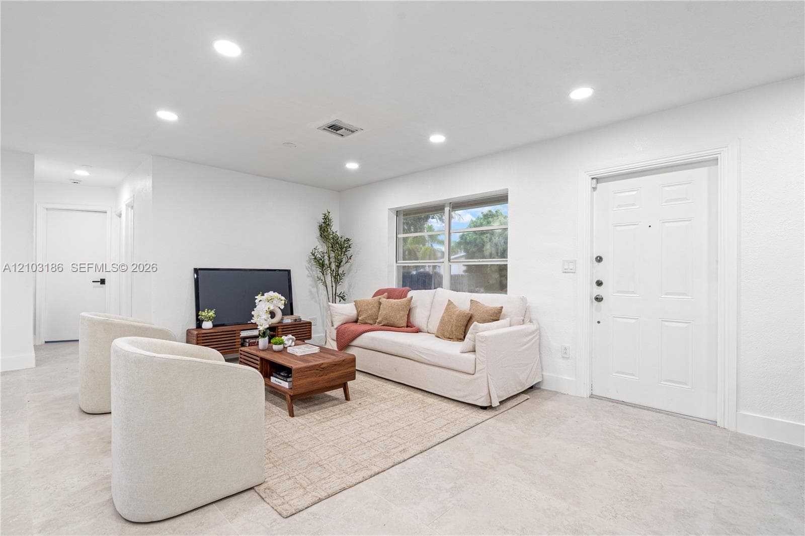 18103 SW 93rd Avenue photo 9