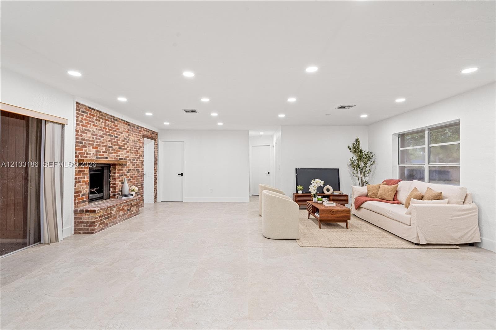 18103 SW 93rd Avenue photo 10