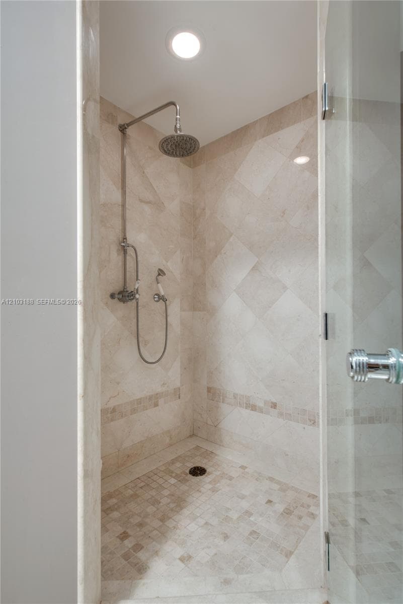 Continuum South · #1109 in Miami Beach - Photo 27