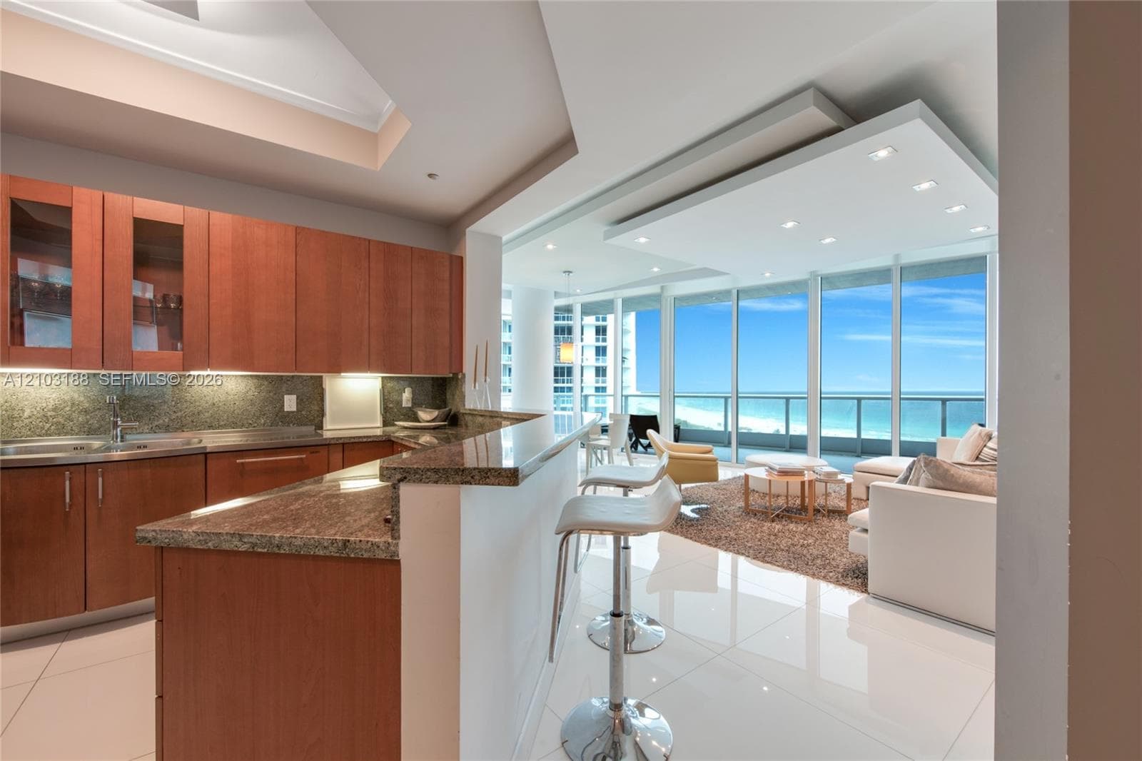Continuum South · #1109 in Miami Beach - Photo 20