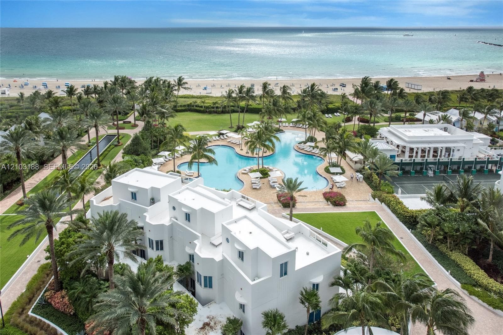Continuum South · #1109 in Miami Beach - Photo 9