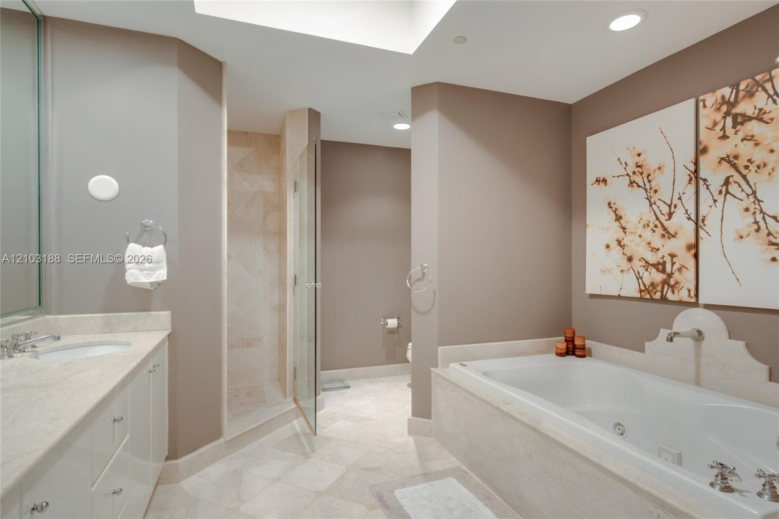 Continuum South · #1109 in Miami Beach - Photo 24