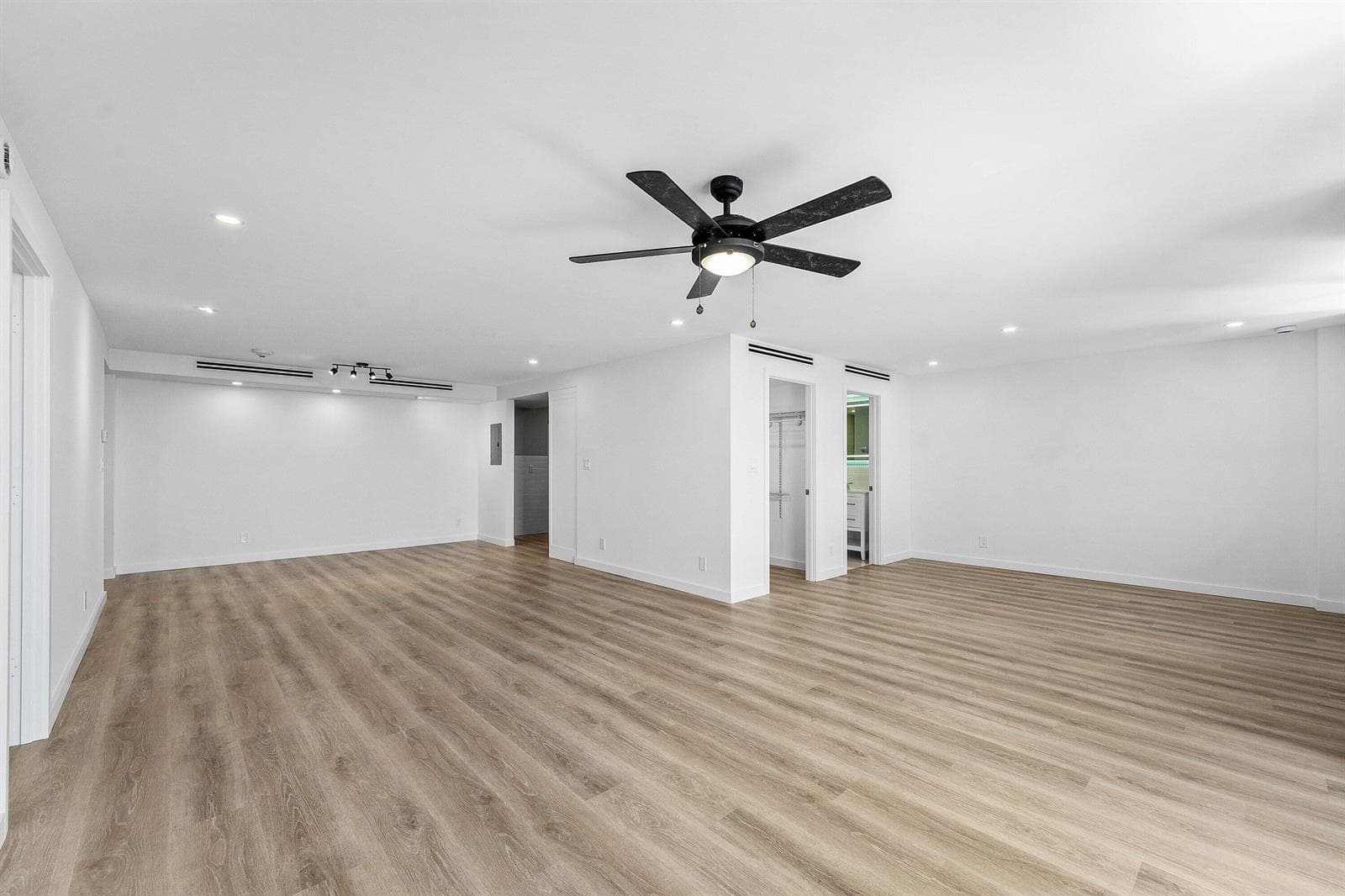 011-1701SouthFlaglerDrive-Unit1205-WestP