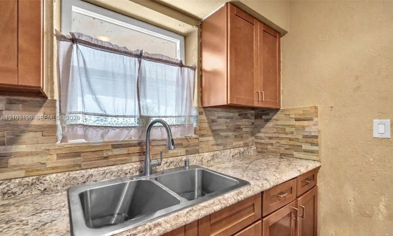 1236 Jann Ave photo 16