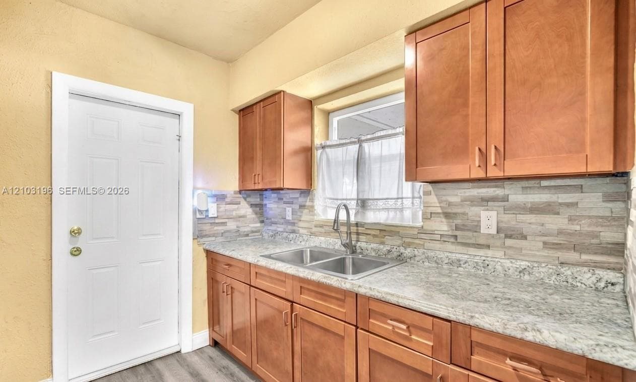 1236 Jann Ave photo 14