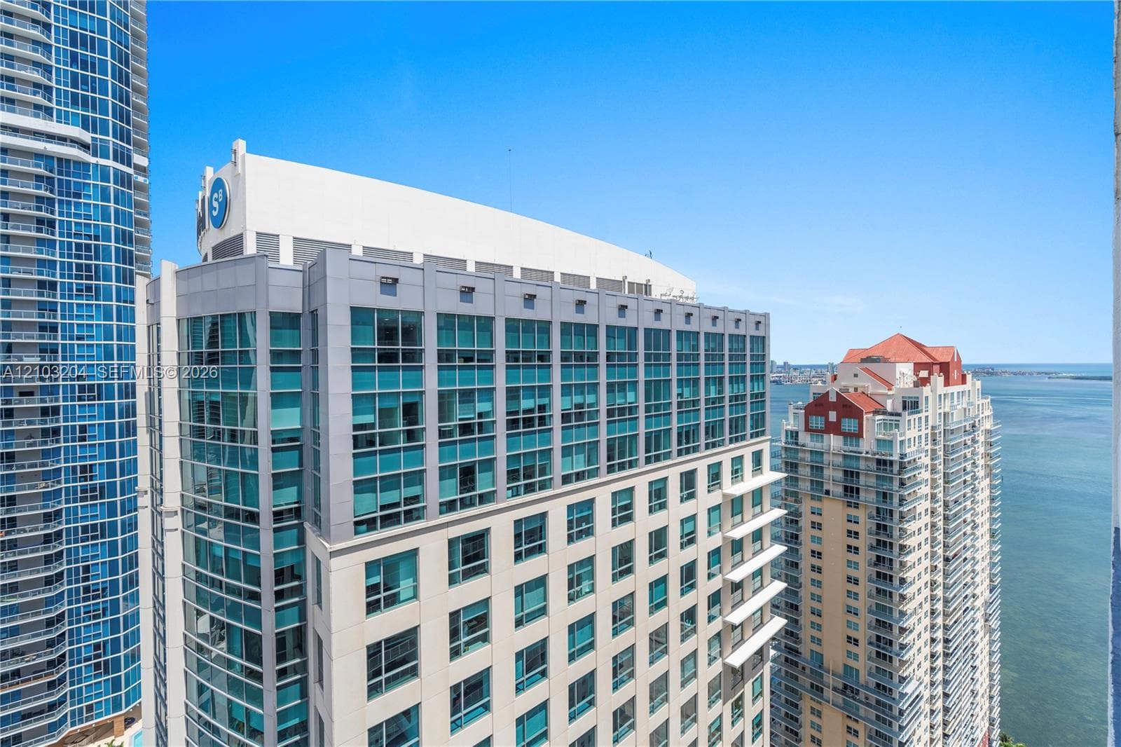 The Club at Brickell Bay · #PH 4218 in Miami - Photo 2