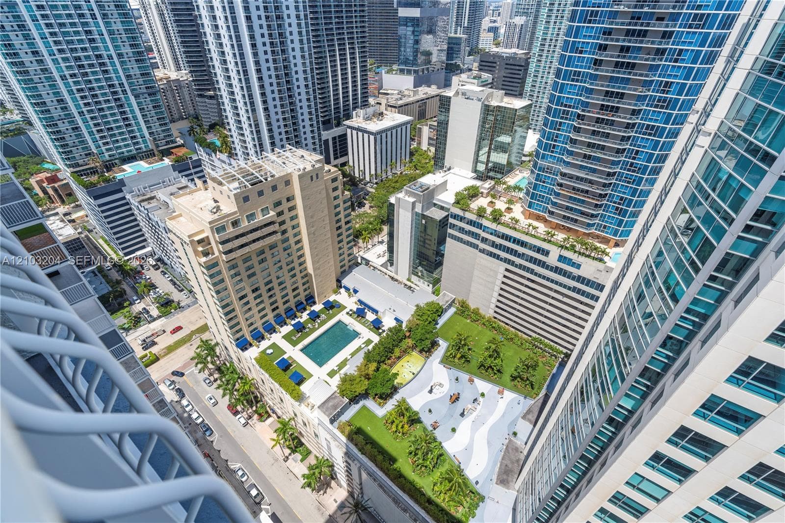 The Club at Brickell Bay · #PH 4218 in Miami - Photo 4
