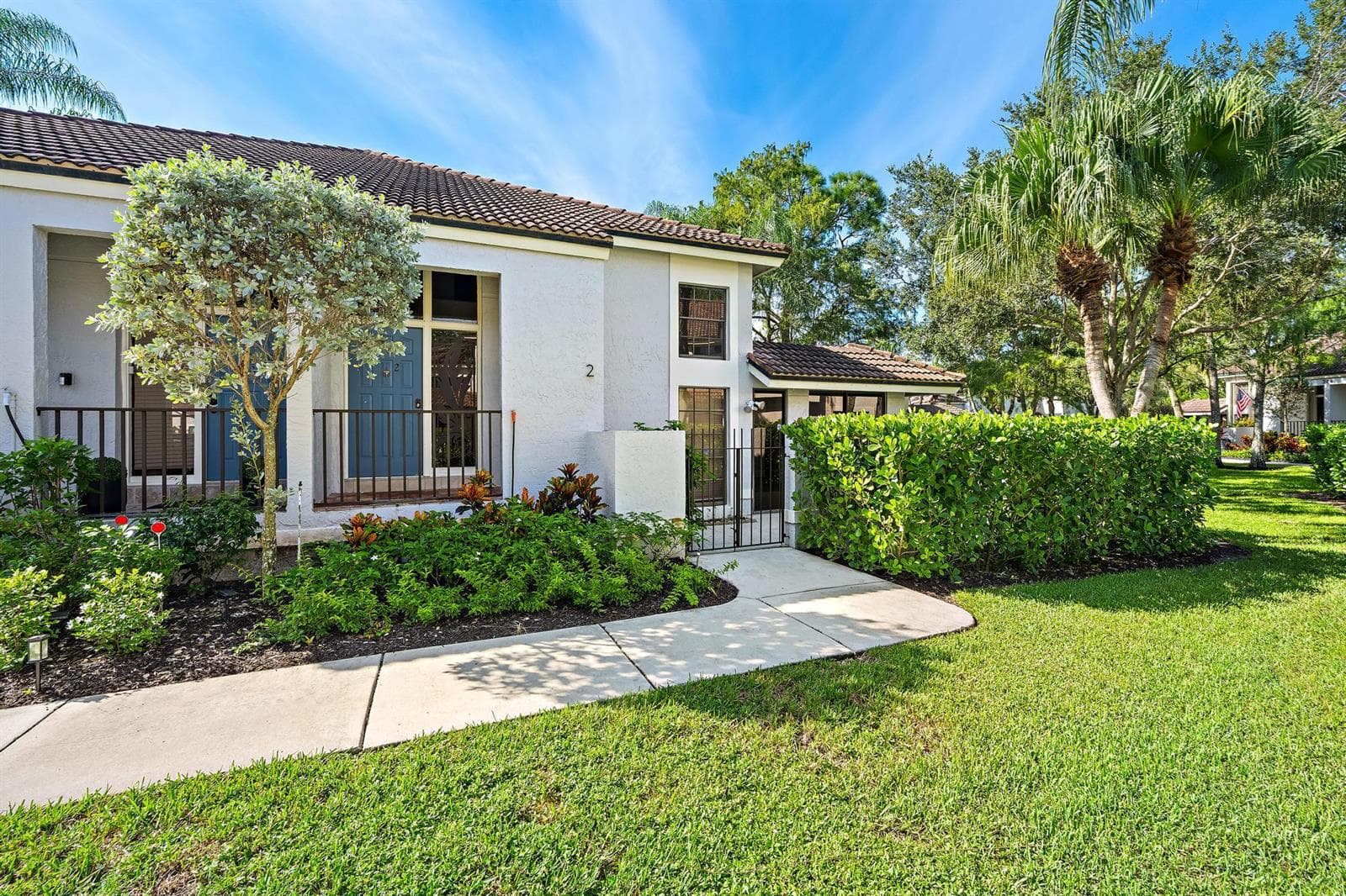370 Prestwick Cir apt 2-2