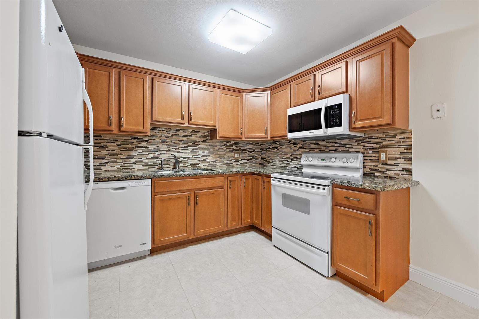 370 Prestwick Cir apt 2-9