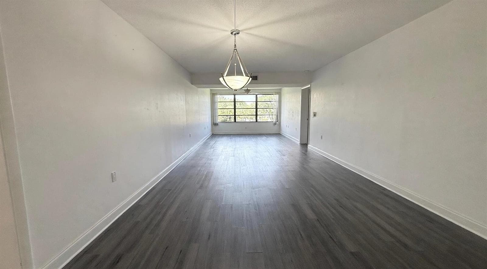14-living-room-angle-2