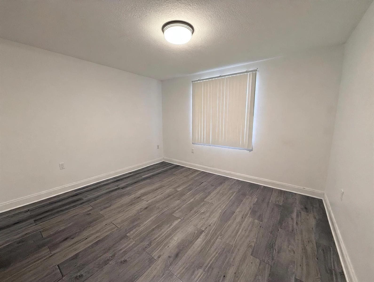 08-bedroom-1