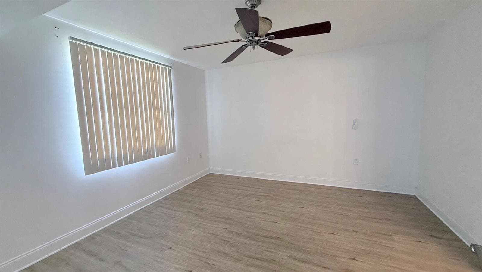 09-bedroom-2