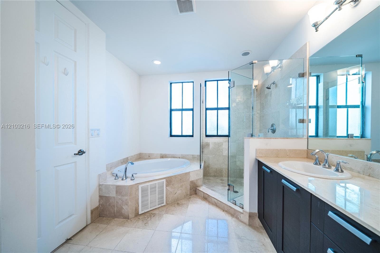 5252 Paseo in Doral - Photo 27