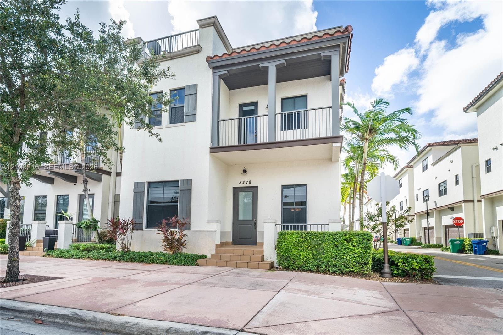 5252 Paseo in Doral - Photo 1