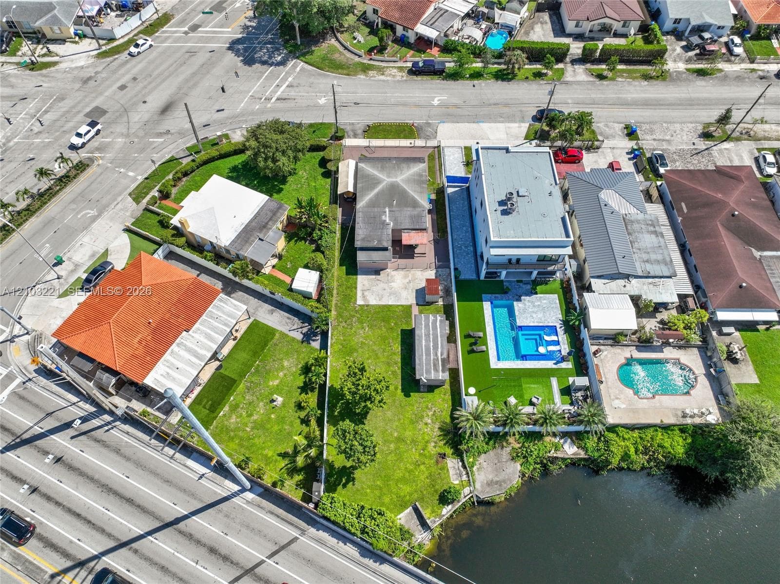 20 Tamiami Canal Rd photo 56