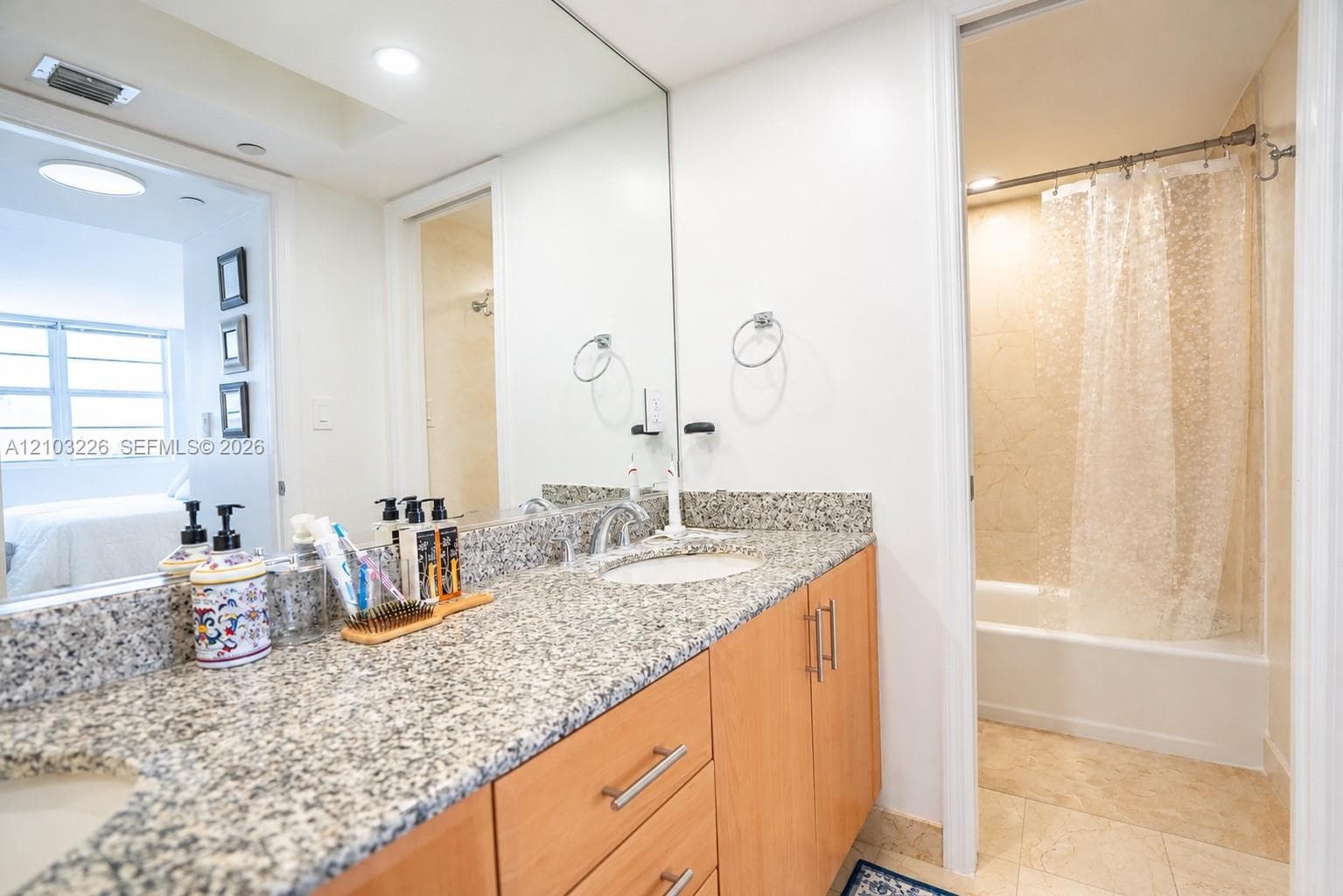 THE COLLINS CONDO · #1624 in Miami Beach - Photo 12