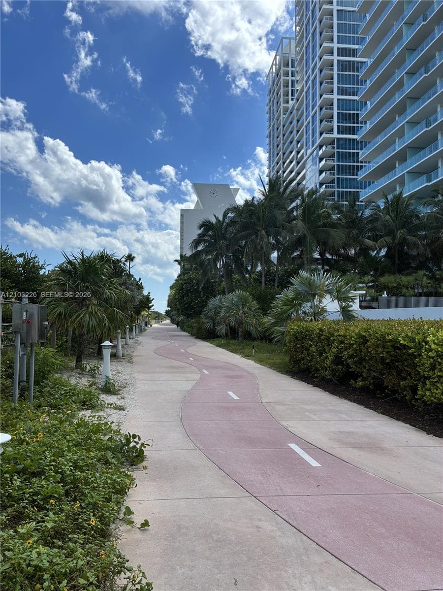 THE COLLINS CONDO · #1624 in Miami Beach - Photo 21