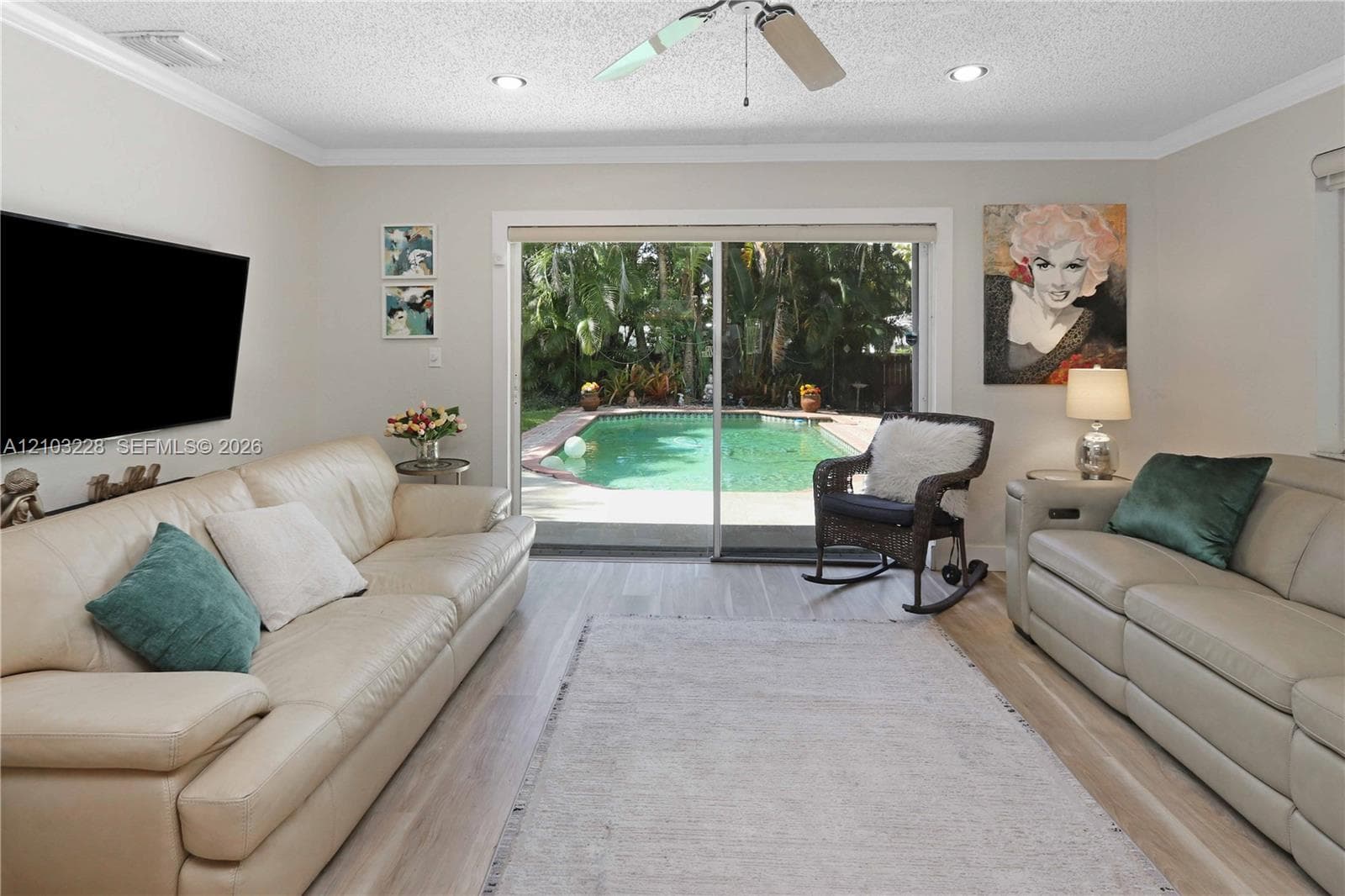 1410 Fletcher St photo 12