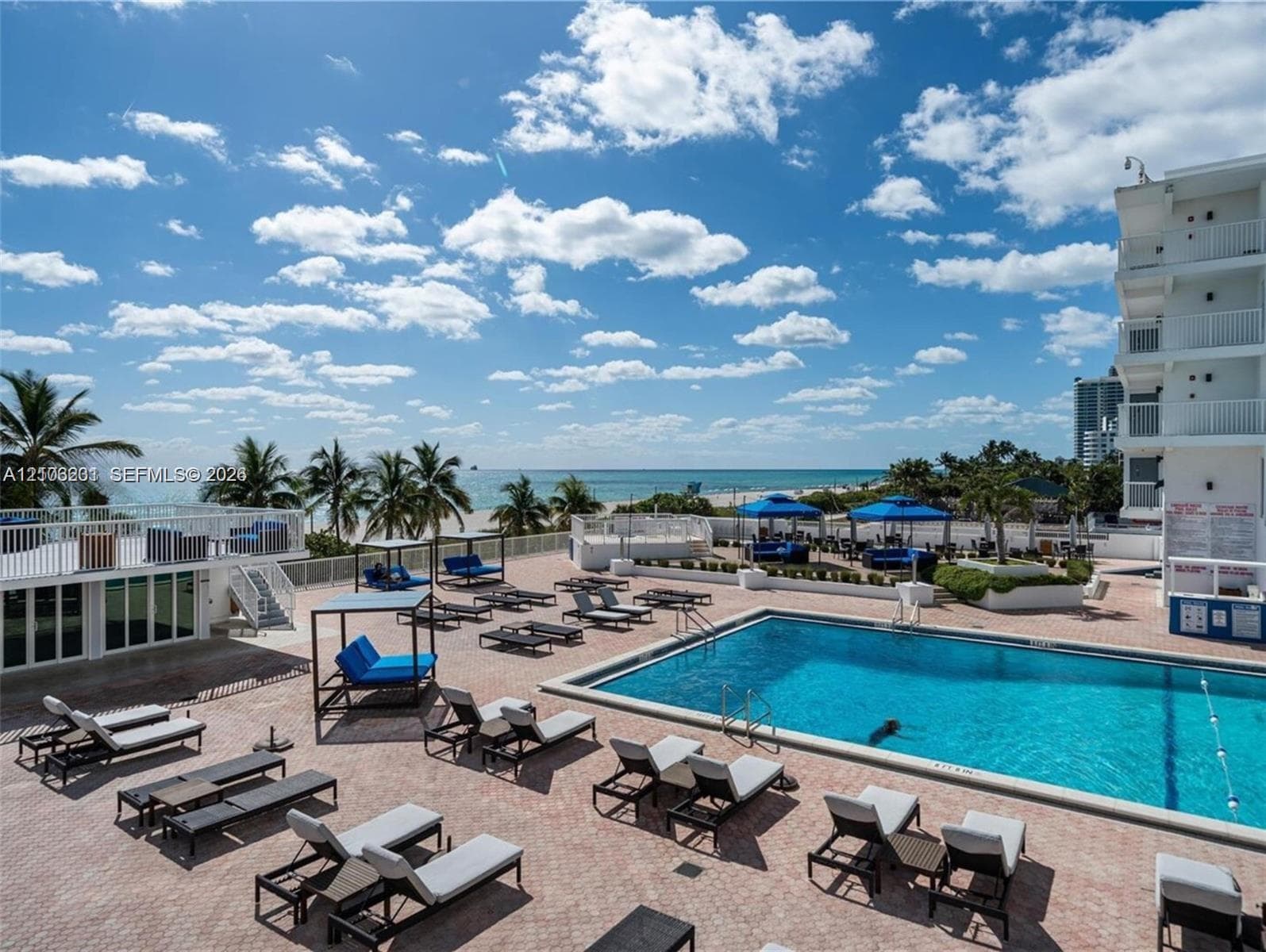 THE CARRIAGE HOUSE CONDO · #1229 in Miami Beach - Photo 27