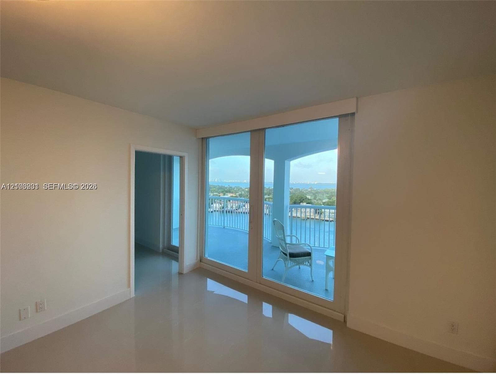 THE CARRIAGE HOUSE CONDO · #1229 in Miami Beach - Photo 6