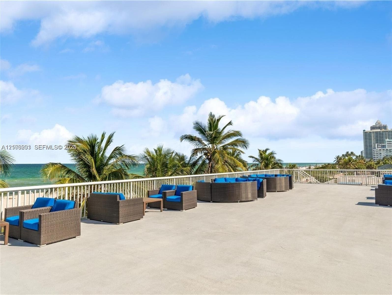 THE CARRIAGE HOUSE CONDO · #1229 in Miami Beach - Photo 30