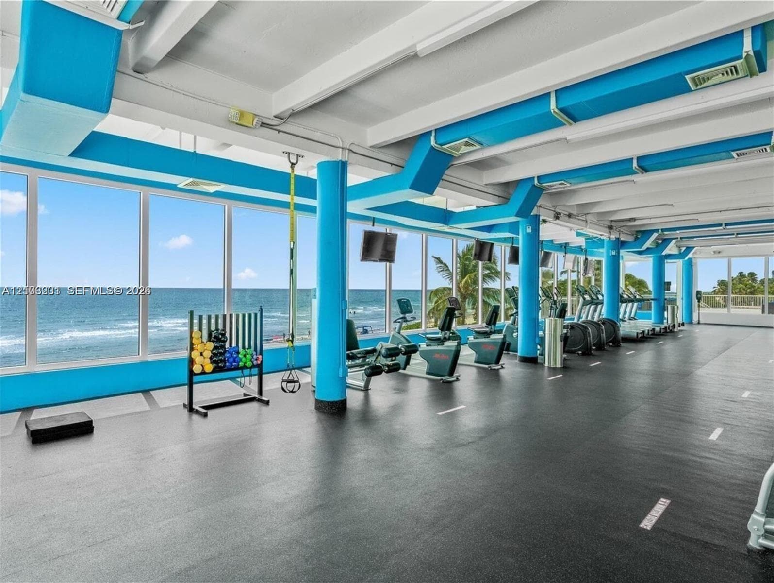 THE CARRIAGE HOUSE CONDO · #1229 in Miami Beach - Photo 34