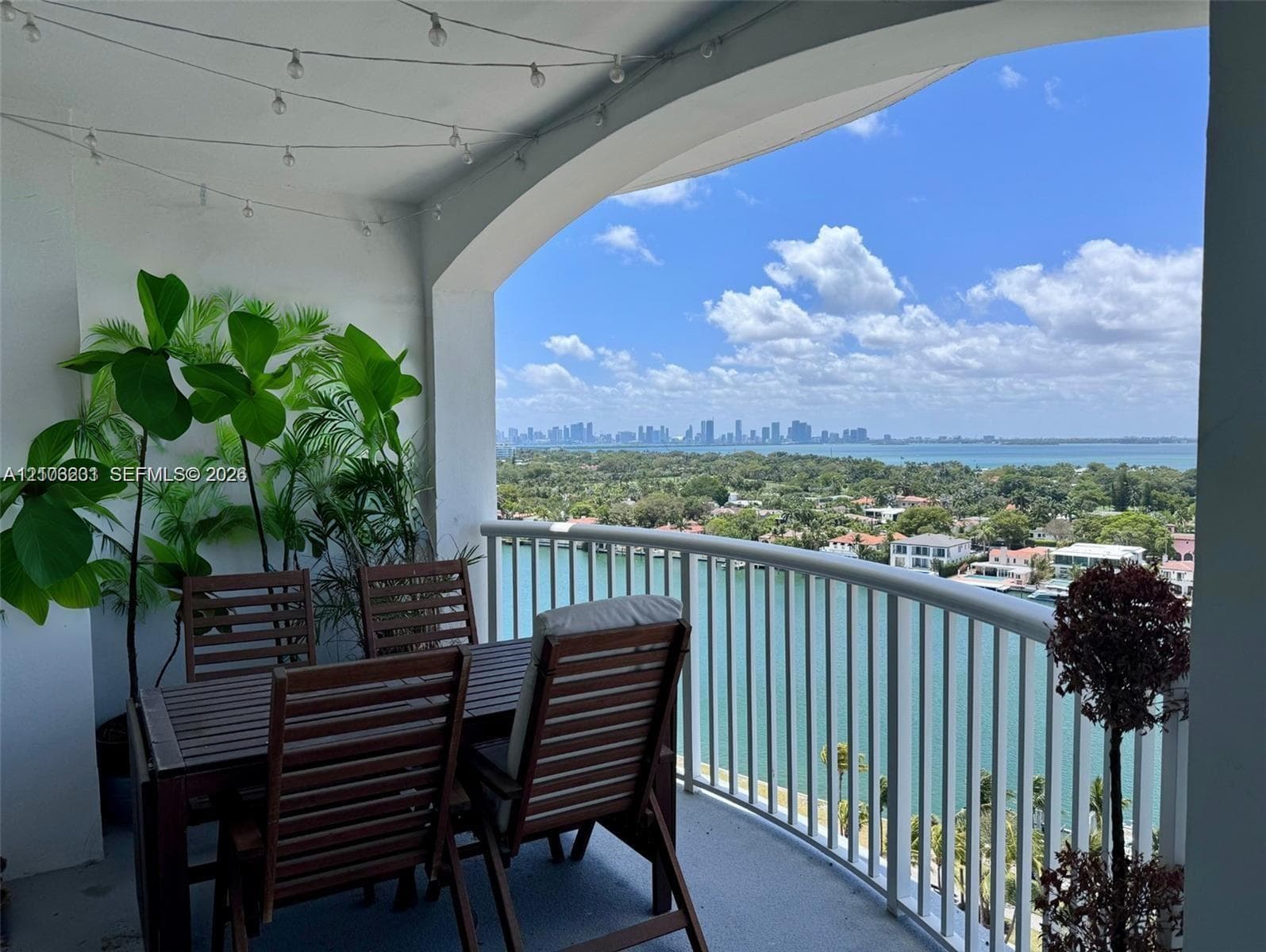 THE CARRIAGE HOUSE CONDO · #1229 in Miami Beach - Photo 15