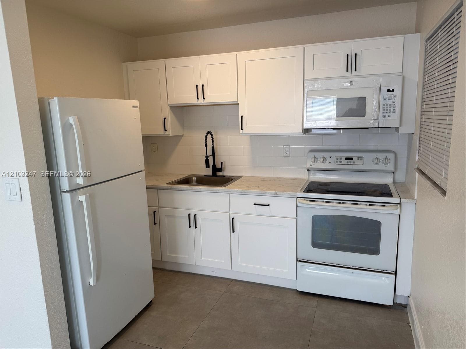 SEVILLA PALACE AT HALLAND · #101 in Hallandale Beach - Photo 2