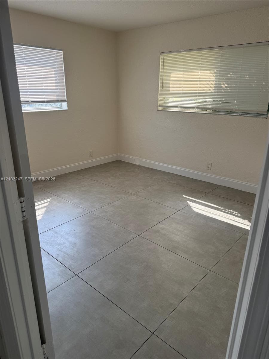 SEVILLA PALACE AT HALLAND · #101 in Hallandale Beach - Photo 3